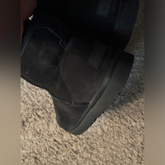 Black ugg boots - Picture 2 of 5